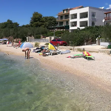 Guest house And By The Sea Grebastica, Sibenik - 13942 Grebastica